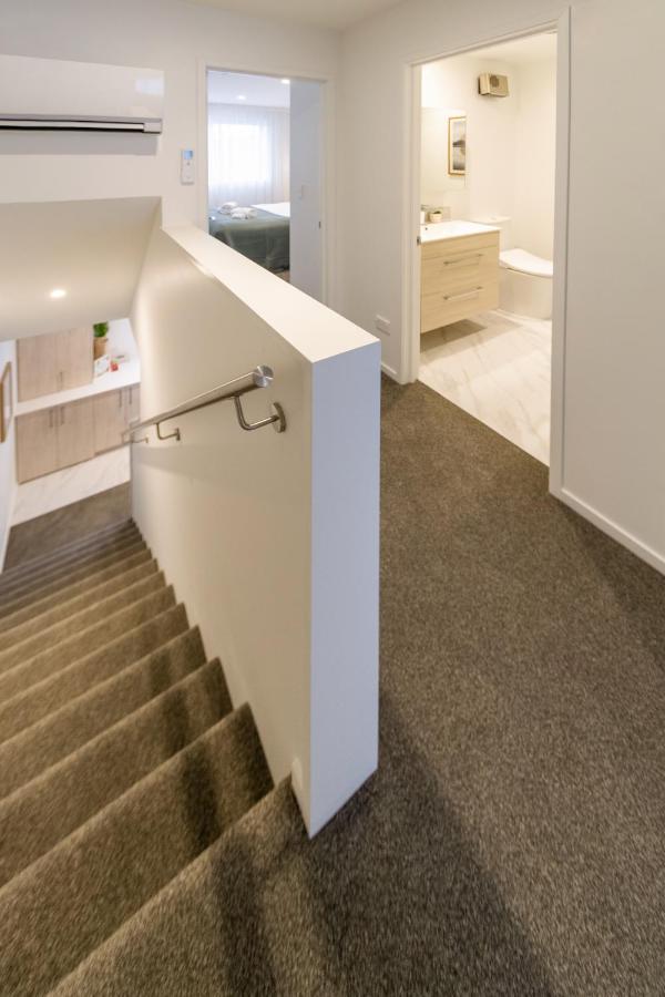 In The Heart Of It All: 2 Bed Cbd Townhouse Крайстчърч Екстериор снимка