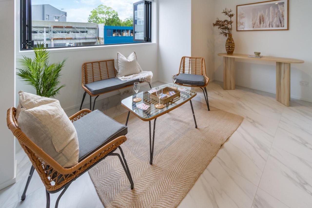 In The Heart Of It All: 2 Bed Cbd Townhouse Крайстчърч Екстериор снимка